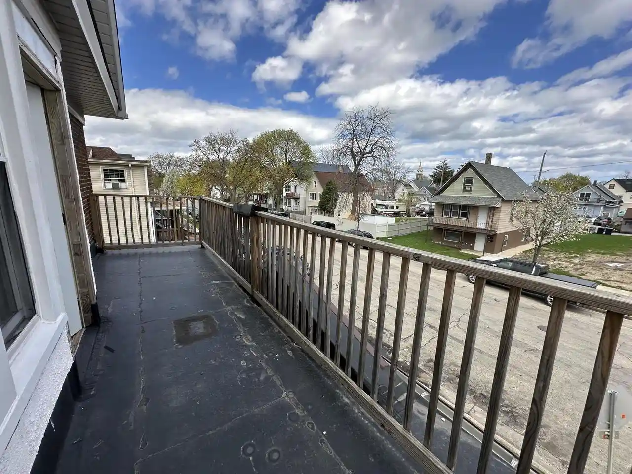 Homes for sale in Milwaukee, WI | 2177 S 17th Street Street, Milwaukee, WI 53215 | Houzeo