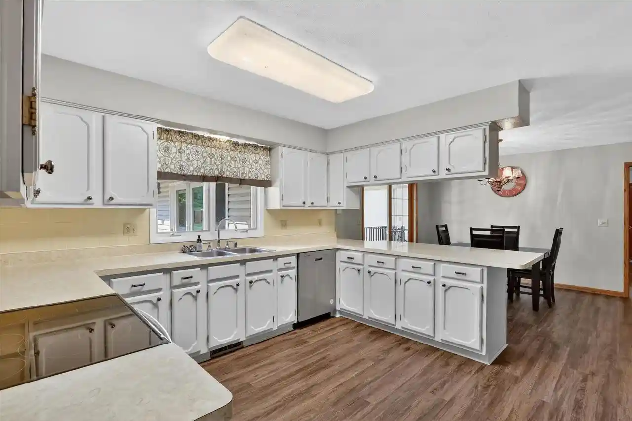 4th image of 5138 E County Road S, Beloit, WI 53511 | MLS# 2021220