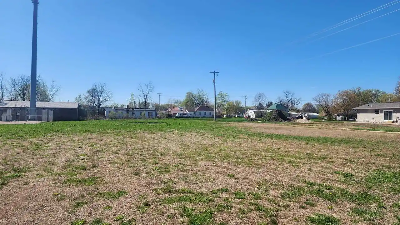 Homes for sale in Prairie Du Chien, WI | 314 E Pine Street Street, Prairie Du Chien, WI 53581 | MLS# 2021234