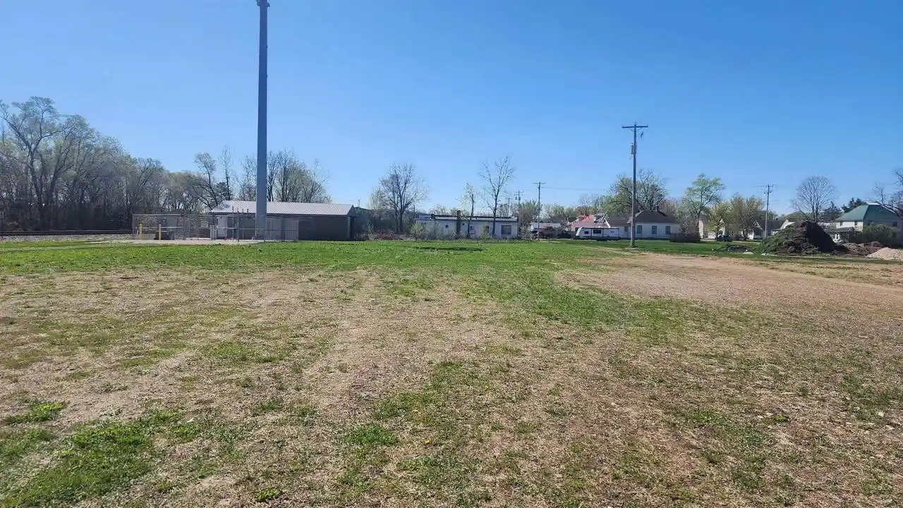 Homes for sale in Prairie Du Chien, WI | 314 E Pine Street Street, Prairie Du Chien, WI 53581 | MLS# 2021234