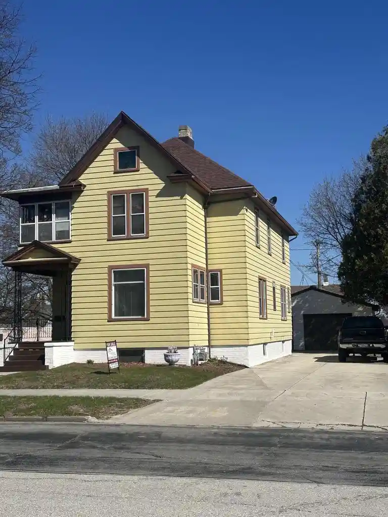 Homes for sale in Sheboygan, WI | 1416 Pennsylvania Avenue Avenue, Sheboygan, WI 53081 | MLS# 1958715