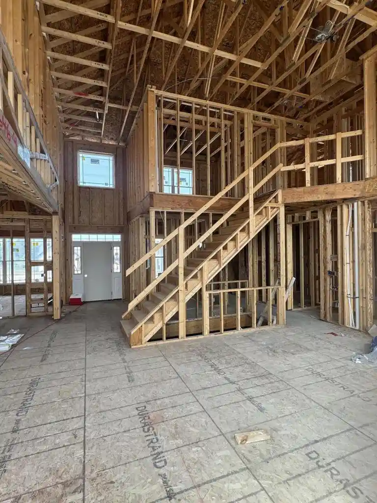 2nd image of 2453 Cedar Bluffs Dr Dr, Slinger, WI 53086 | MLS# 1958728