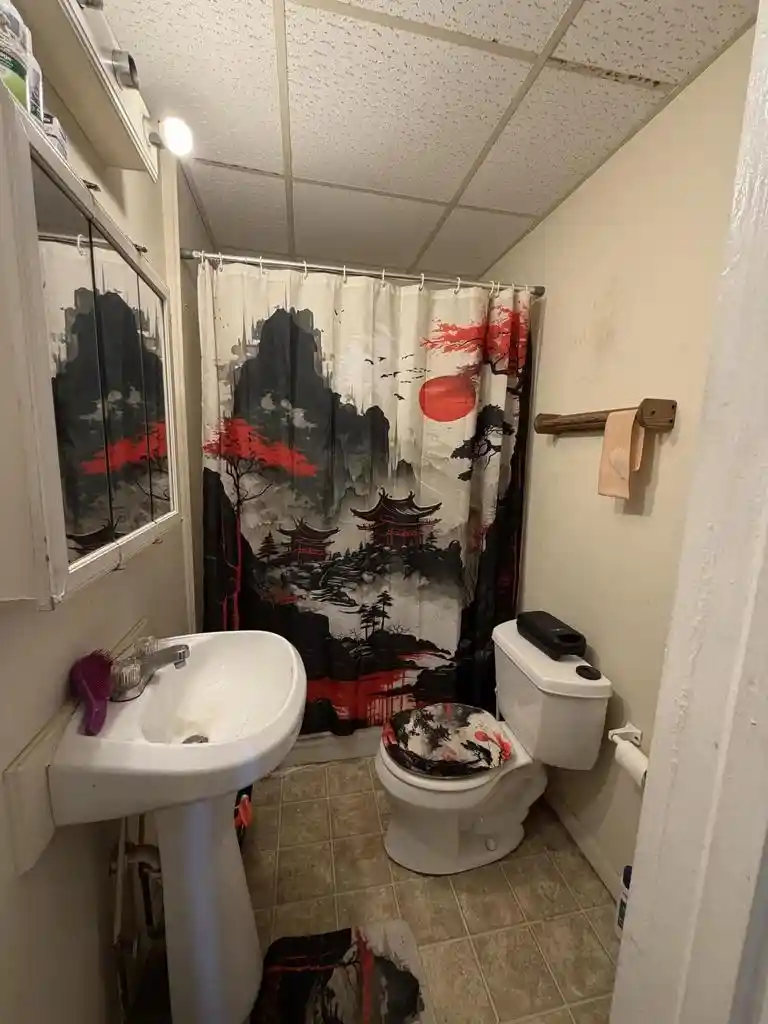 3rd image of 1413 Carl Ave Ave, Sheboygan, WI 53081