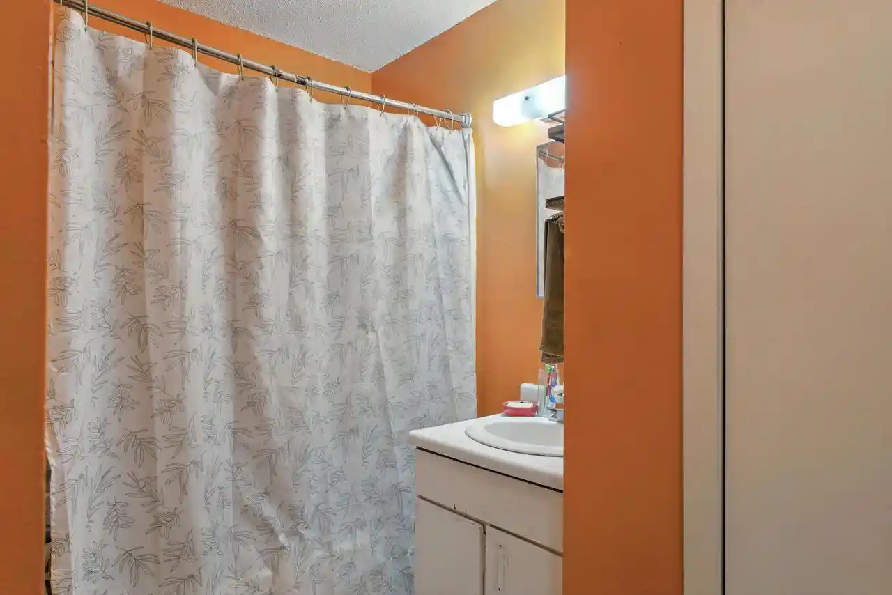 2nd image of 1711 George Street Street, La Crosse, WI 54603 | MLS# 1958792