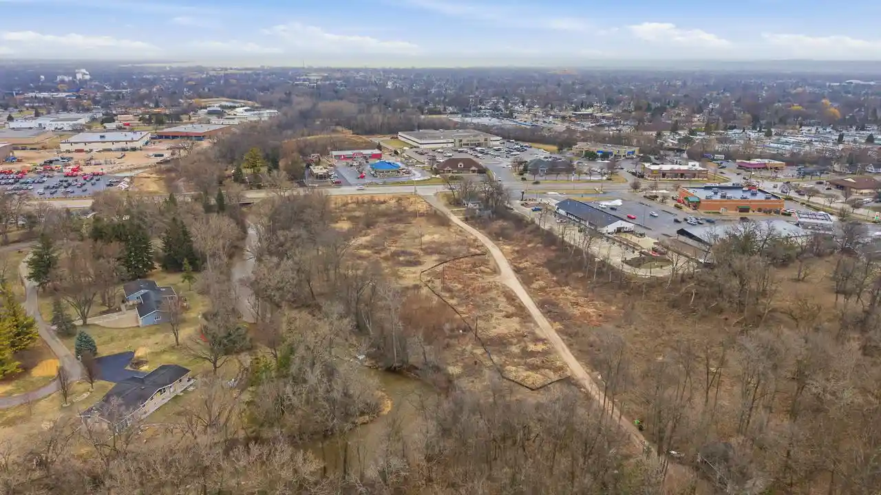 3rd image of 982 Woodbine Park Road Road, Fond Du Lac, WI 54935 | MLS# 1958811