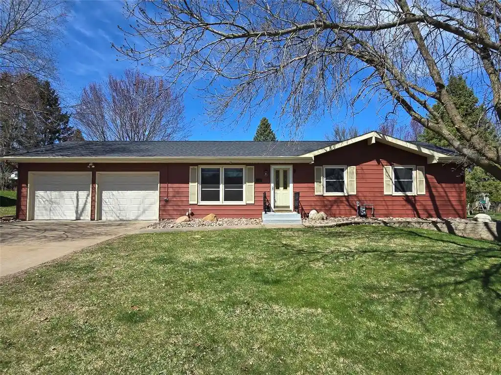 1st image of 903 Mission Dr Dr, Rice Lake, WI 54868 | MLS# 1600278