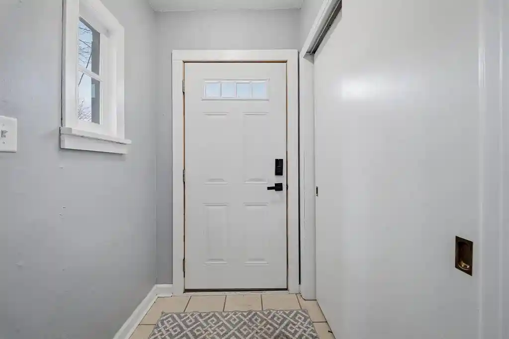 34th image of 1715 Babcock Street Street #1 & 1/2, Eau Claire, WI 54703 | MLS# 1600293