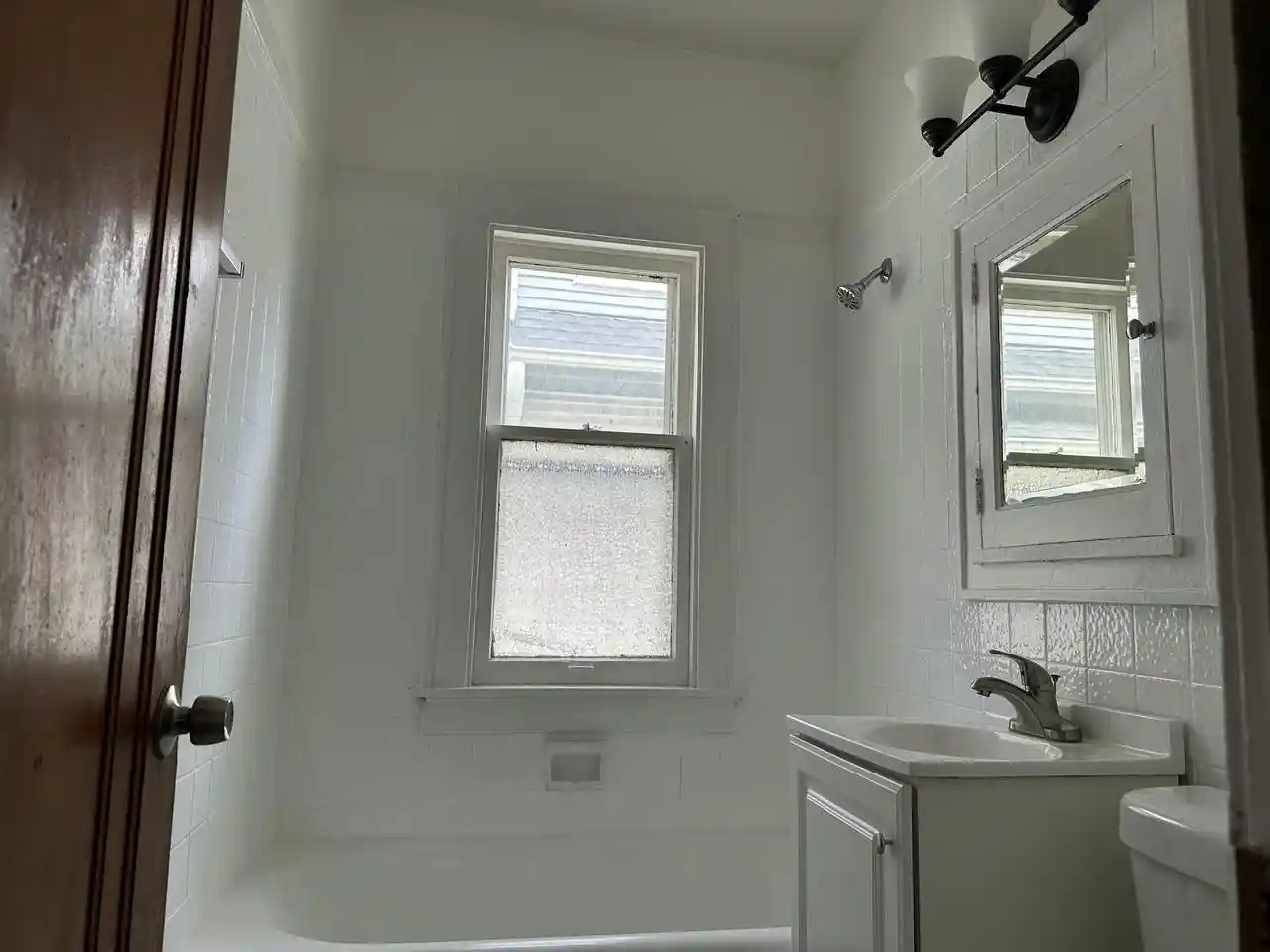 Homes for sale in Milwaukee, WI | 3916 N 24Th Pl Pl, Milwaukee, WI 53206 | MLS# 1958979