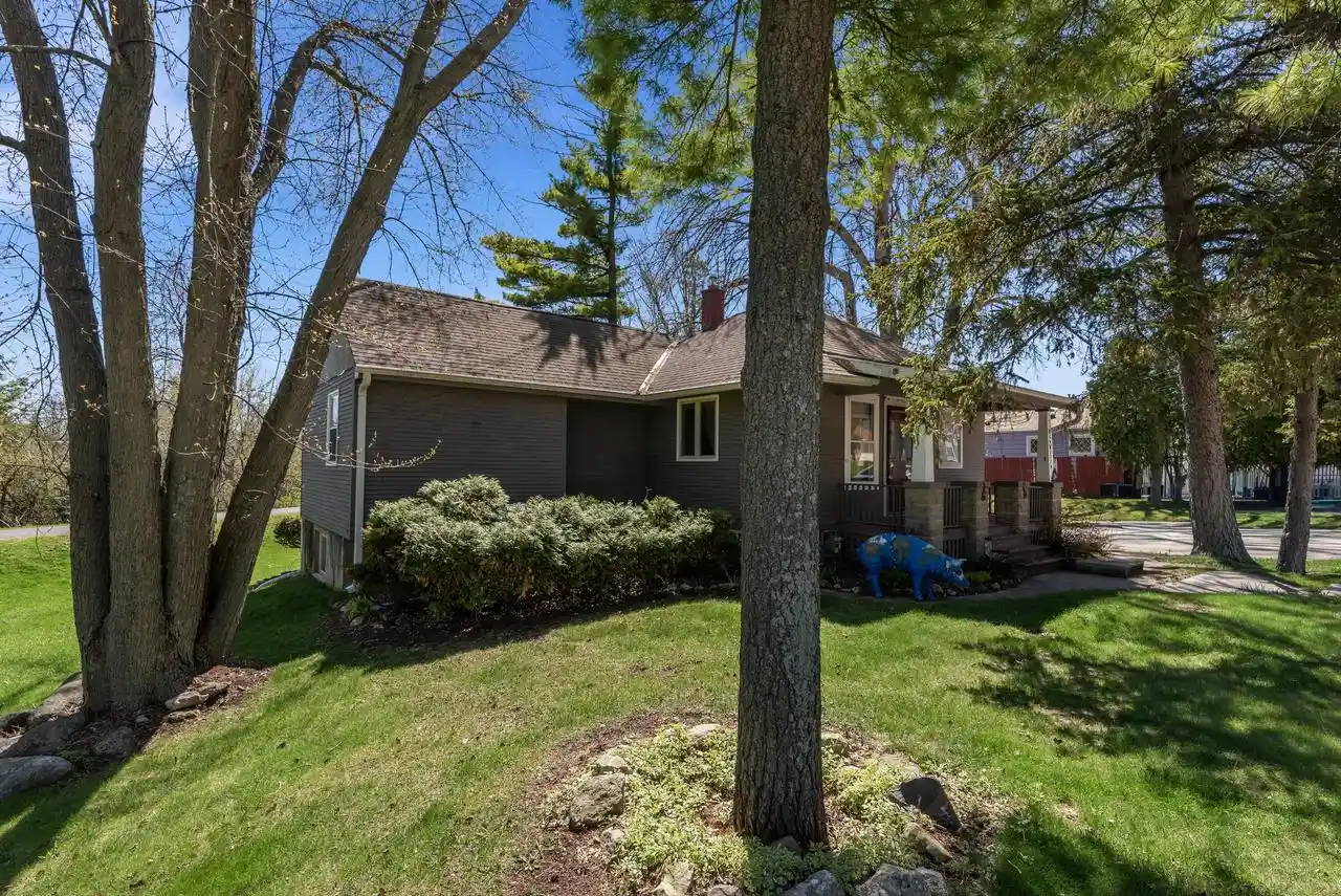 5th image of N69W5779 Bridge Road Road, Cedarburg, WI 53012 | MLS# 1959111