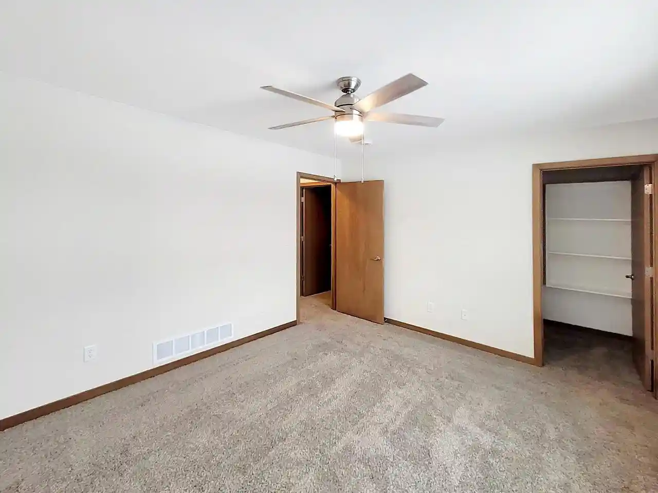 Homes for sale in Marshfield, WI | 2203 S Cottonwood Avenue Avenue #GR29, Marshfield, WI 54449 | MLS# 22601597