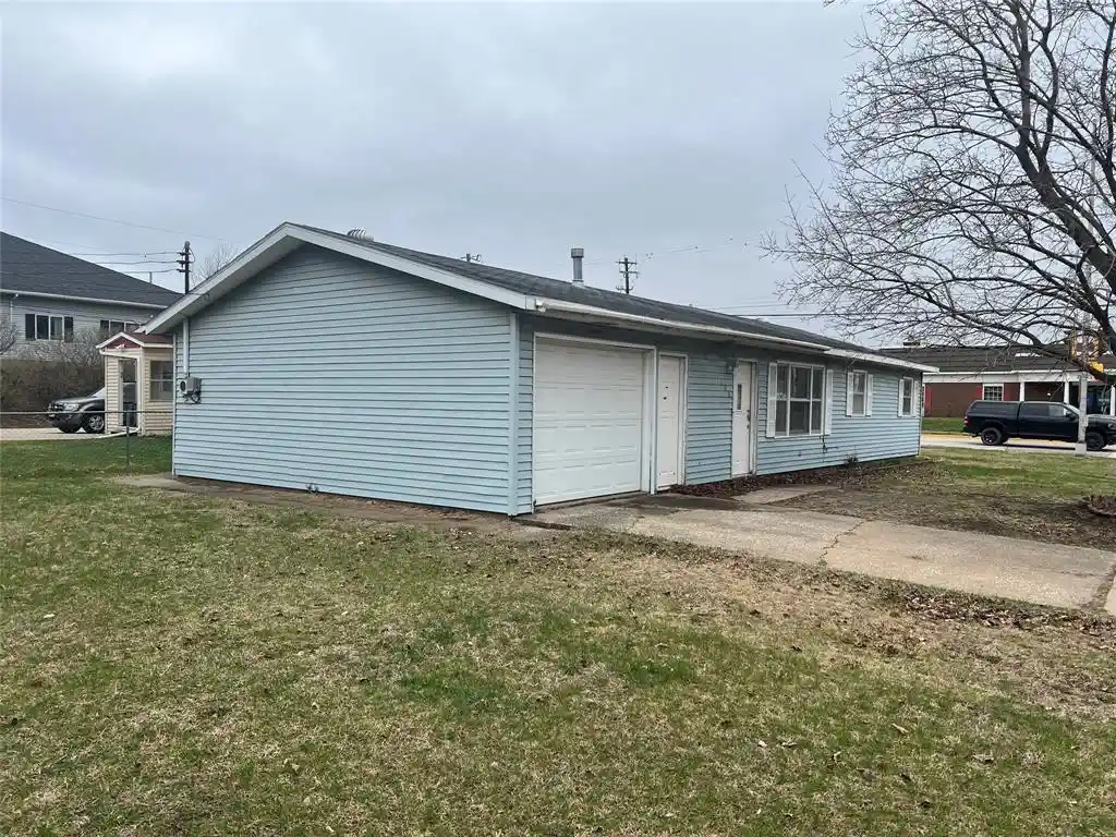 4th image of 104 12Th Avenue Avenue, Onalaska, WI 54650 | MLS# 1600348