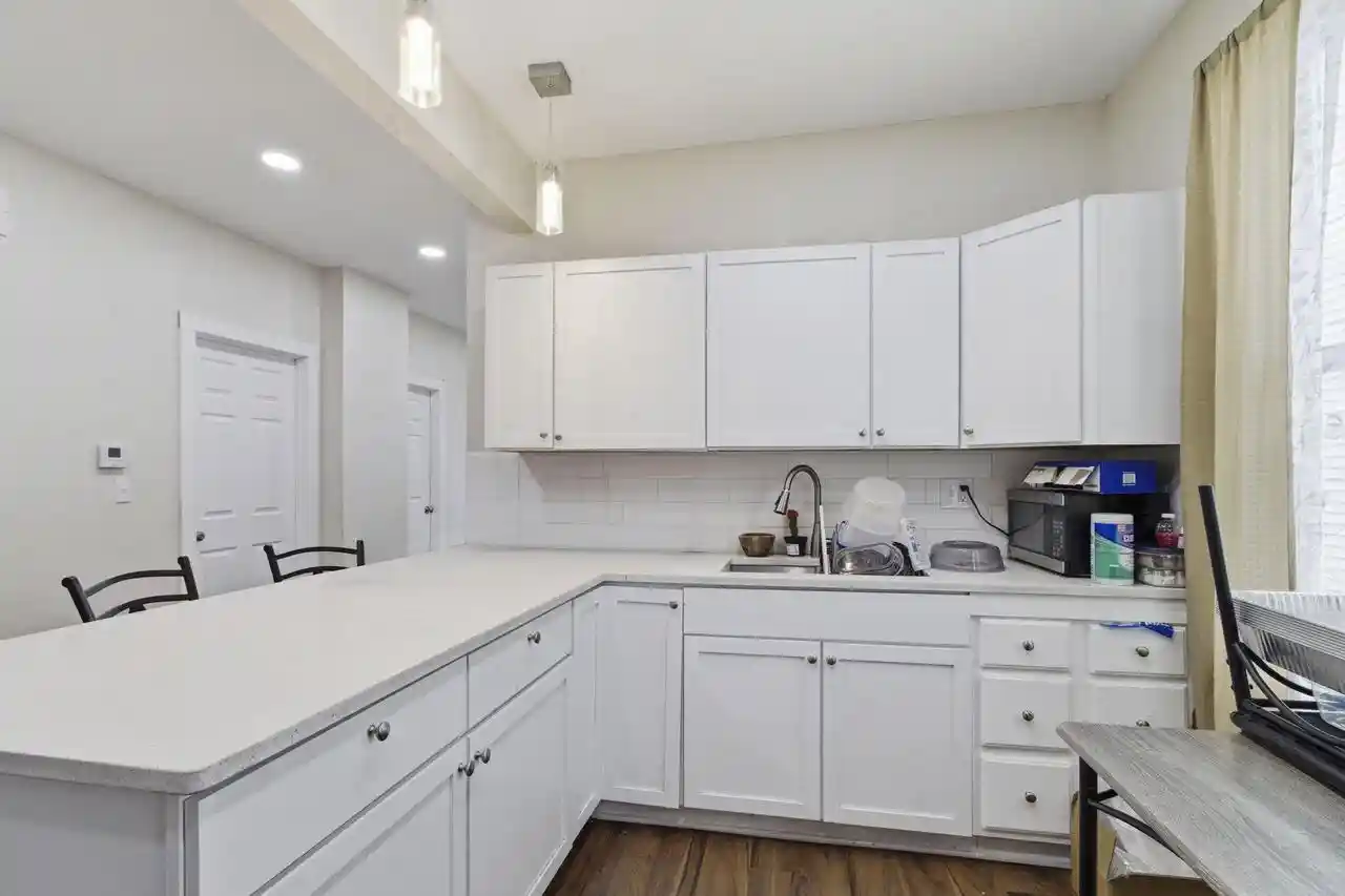 Homes for sale in Milwaukee, WI | 1322 W Dakota Street Street, Milwaukee, WI 53215 | Houzeo