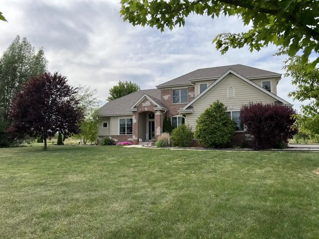Homes for sale in Franksville, WI | 15328 Kingston Way Way, Franksville, WI 53126 | MLS# 1959176