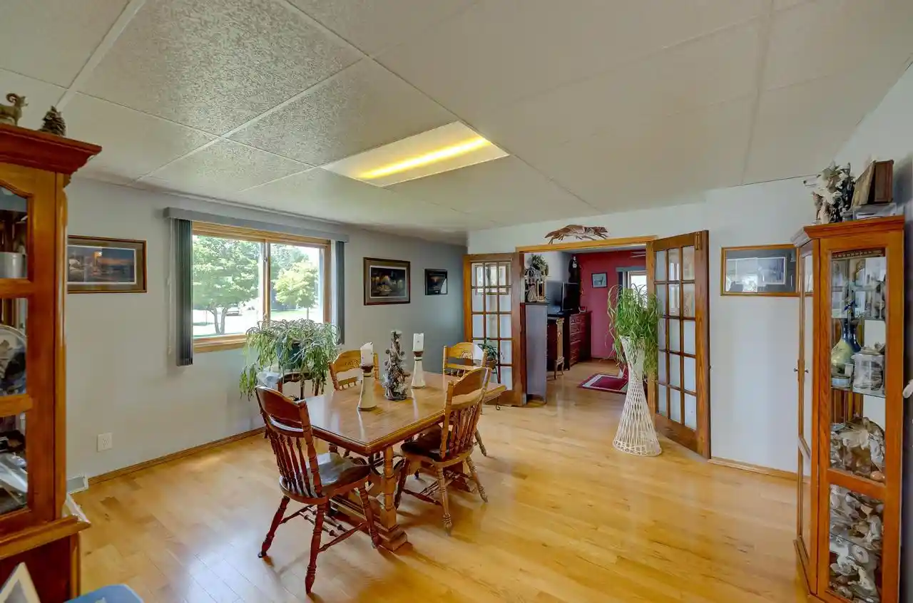 4th image of 28 Lake Street Street, Oshkosh, WI 54901 | MLS# 50324121
