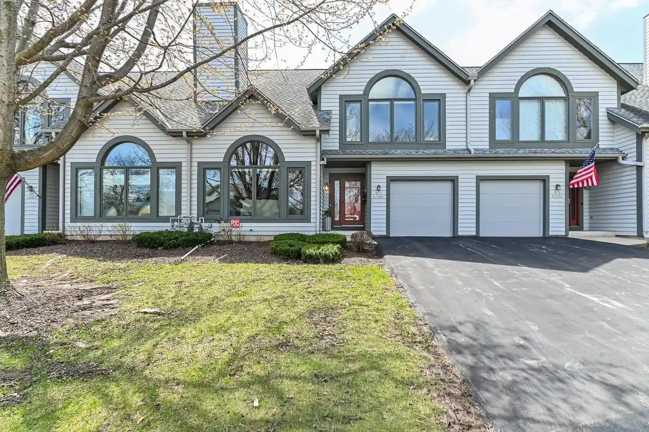 Homes for sale in Muskego, WI | S75w17663 Harbor Circle Circle #D, Muskego, WI 53150 | MLS# 1959211