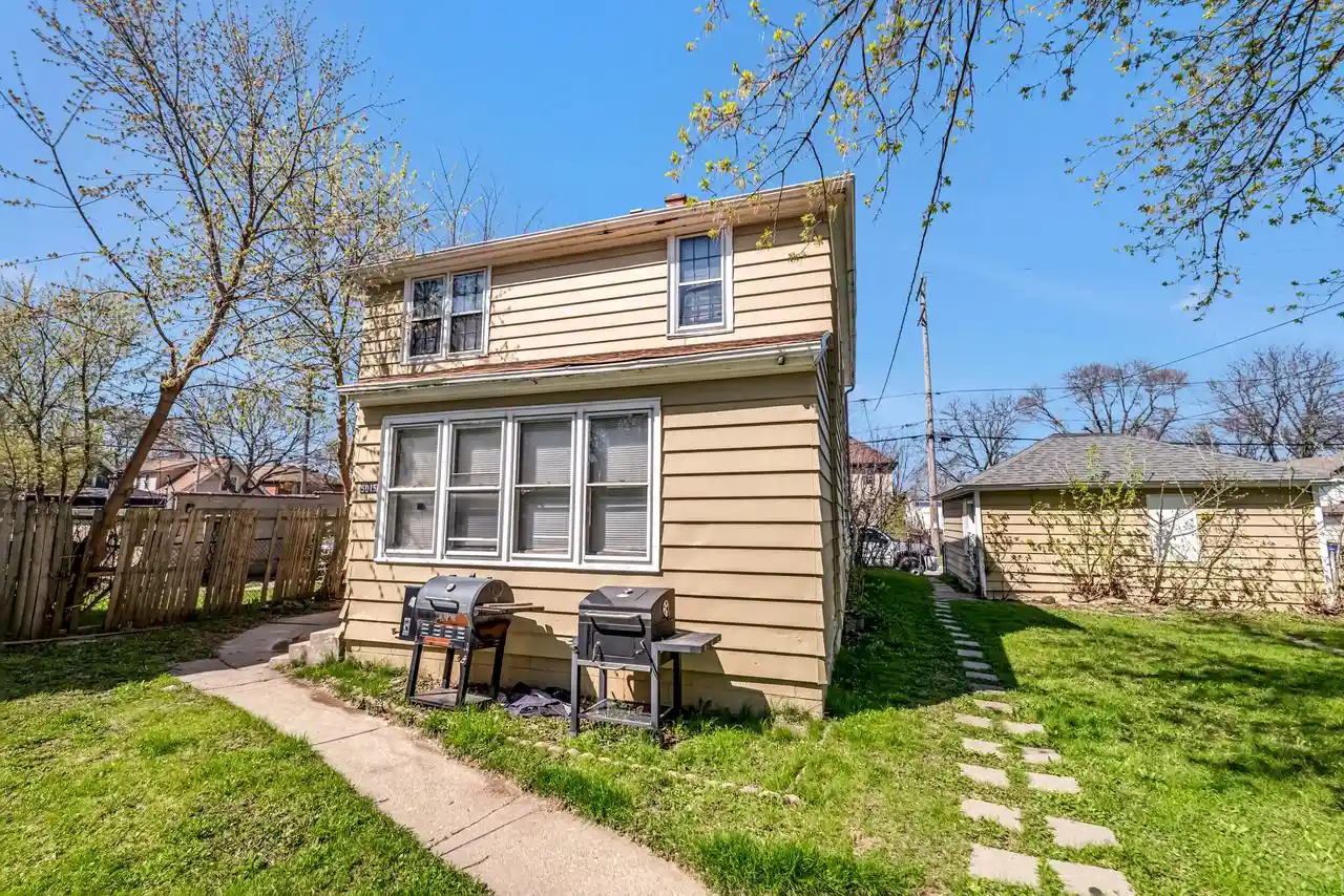 3rd image of 5015 N 38Th Street Street, Milwaukee, WI 53209 | MLS# 1959262