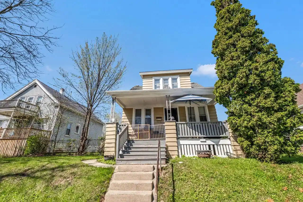 1st image of 5017 N 38th Street Street, Milwaukee, WI 53209 | MLS# 1959264