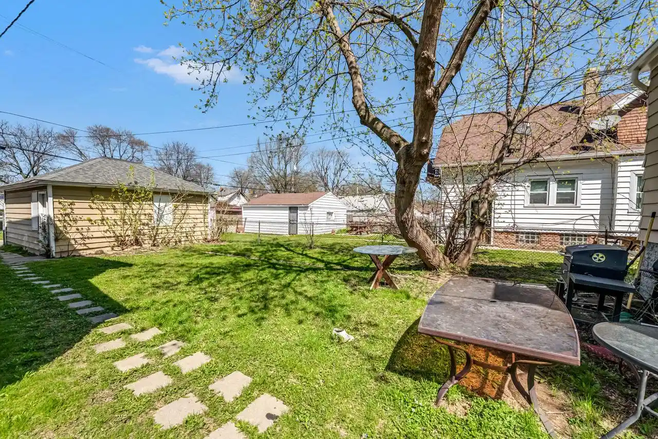 7th image of 5017 N 38th Street Street, Milwaukee, WI 53209 | MLS# 1959264