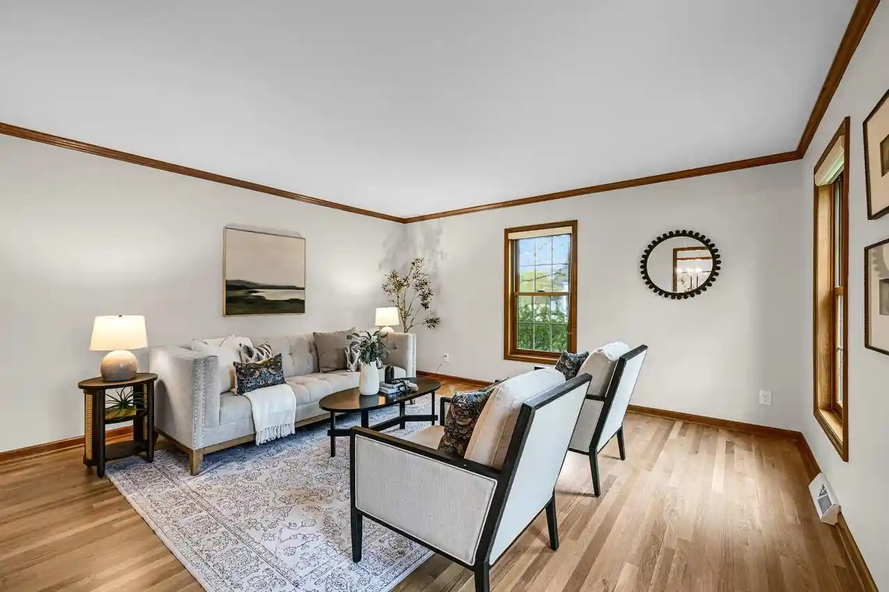 Homes for sale in Mequon, WI | 11415 N Lake Shore Dr Dr, Mequon, WI 53092 | MLS# 1959271