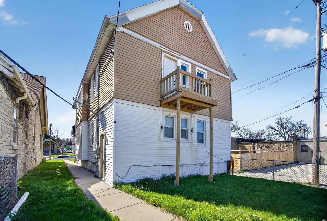 Homes for sale in Milwaukee, WI | 3060 N 36Th Street Street #3062, Milwaukee, WI 53210 | MLS# 1959277