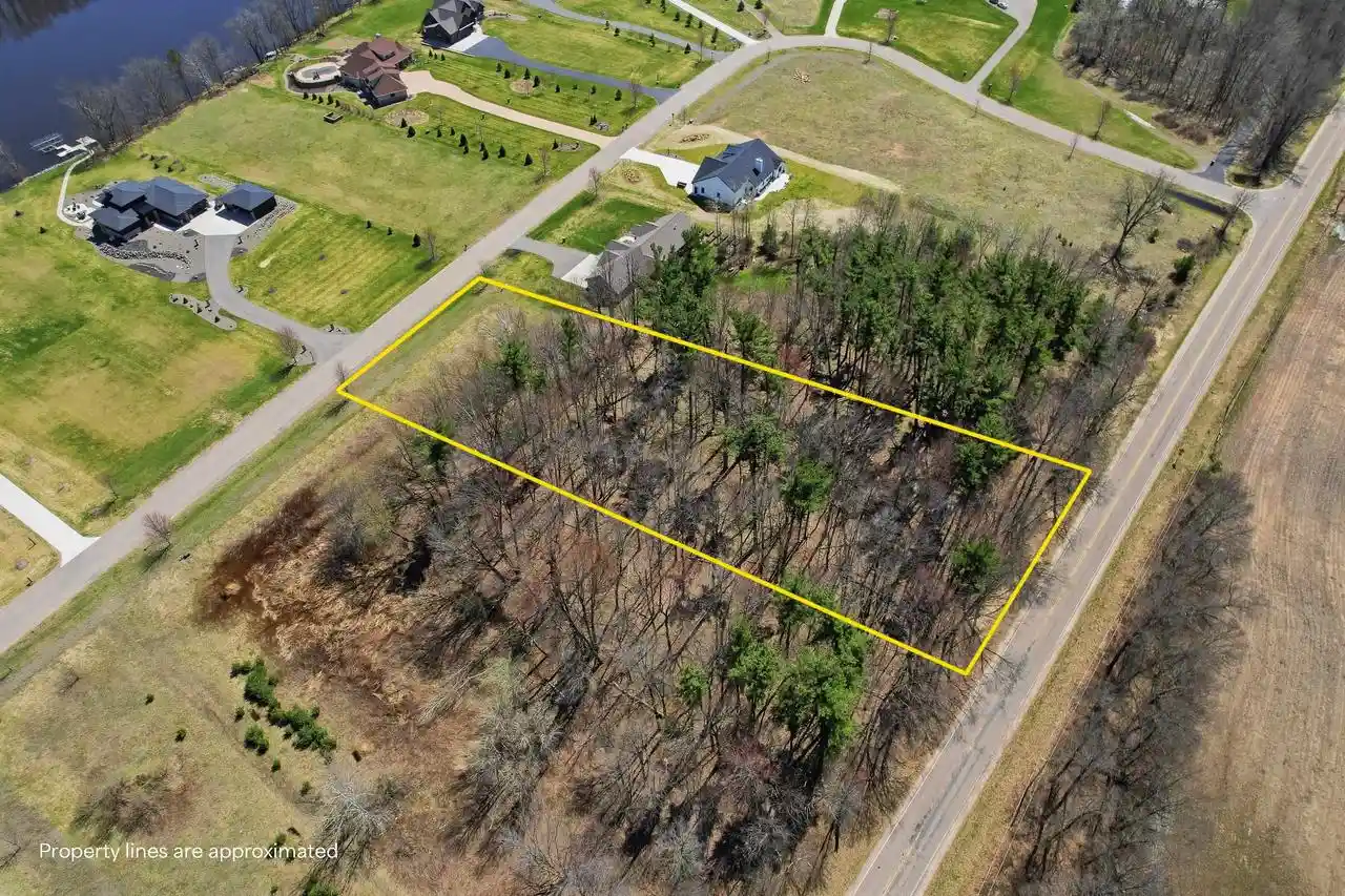 5th image of 2100 Peninsula Pl Pl, Junction City, WI 54443 | MLS# 22601621