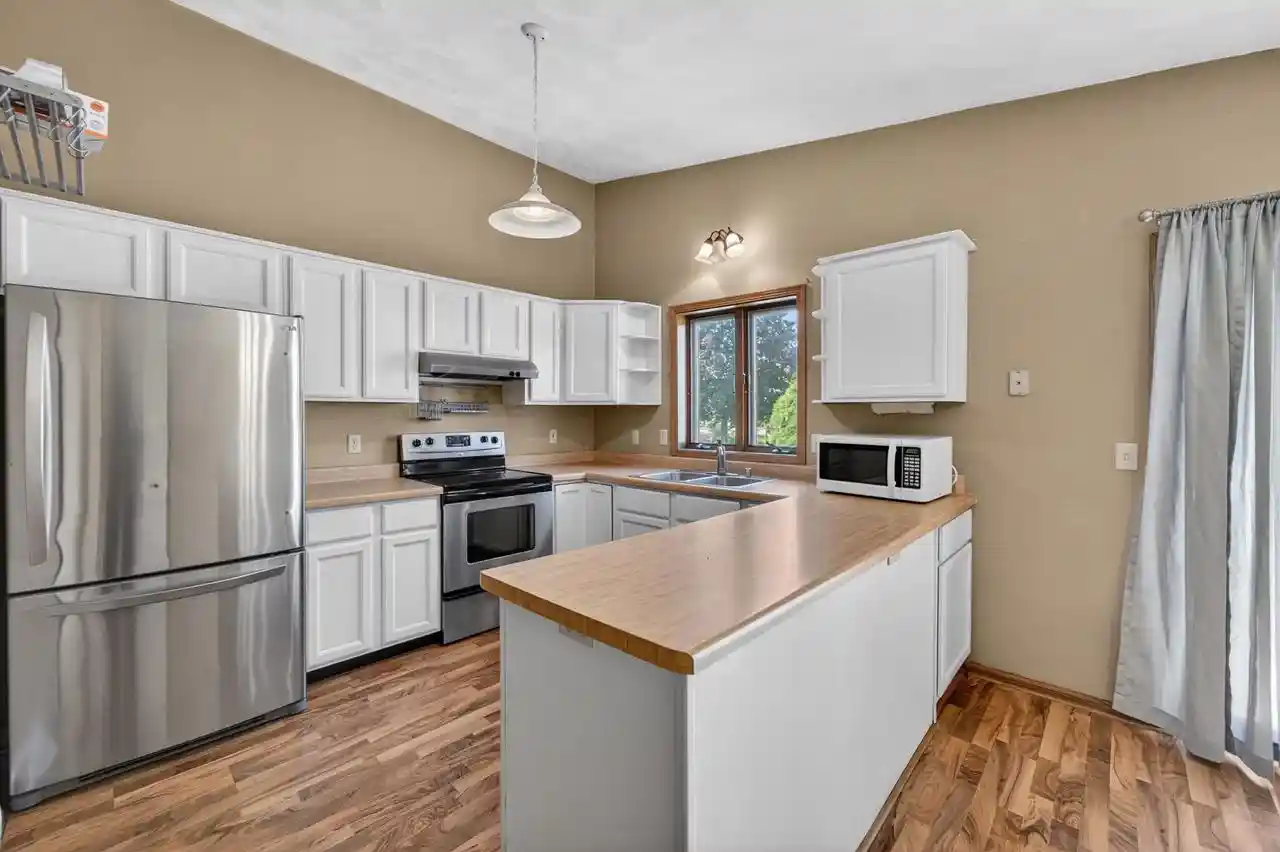 Homes for sale in Deforest, WI | 414 Meadow Oak Trail Trail, Deforest, WI 53532 | MLS# 2021566