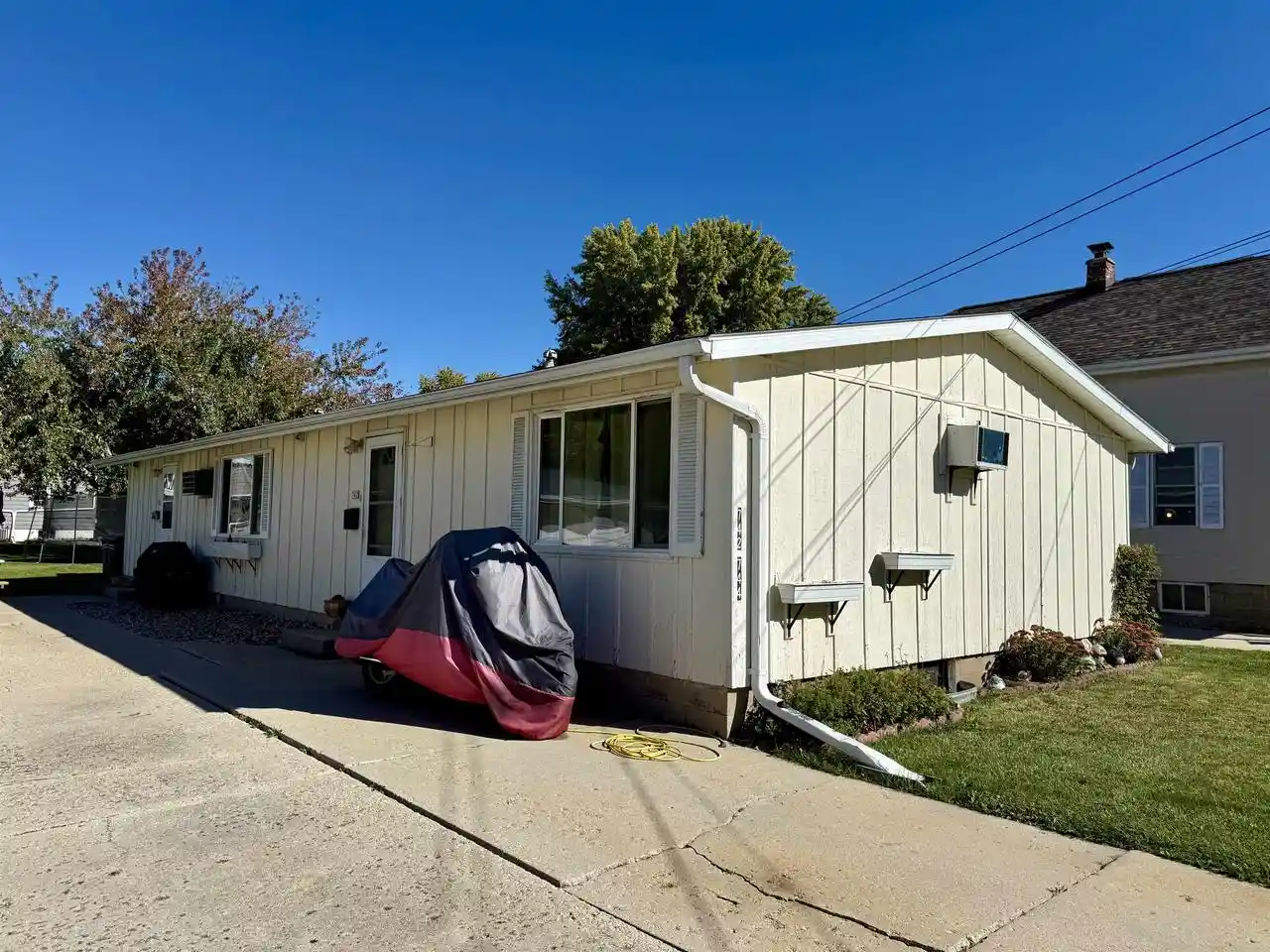 1st image of 742 W 5th Avenue Avenue, Oshkosh, WI 54902 | MLS# 50324258