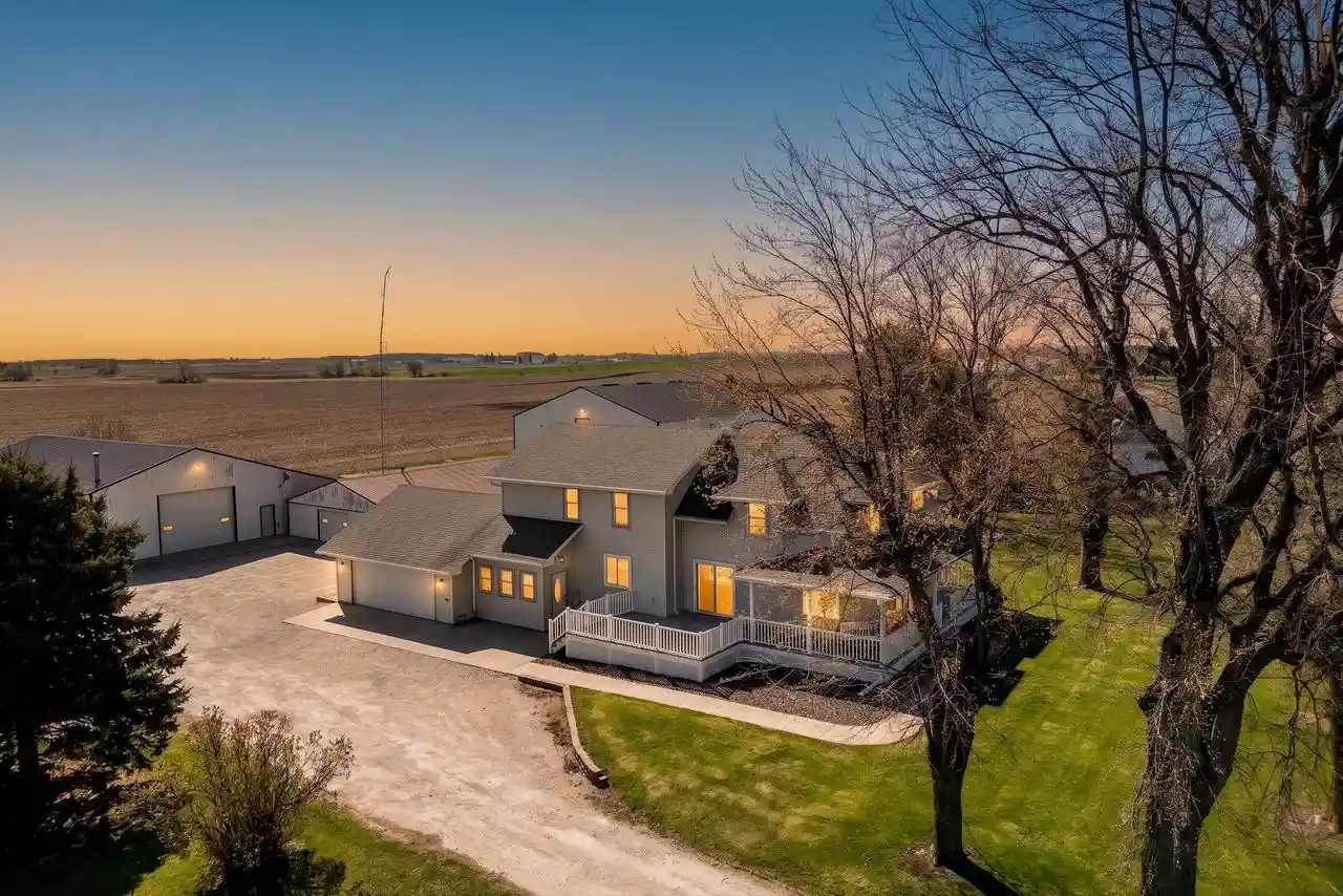 Homes for sale in Ripon, WI | N7031 County Rd E Road Road, Ripon, WI 54971 | MLS# 2021640