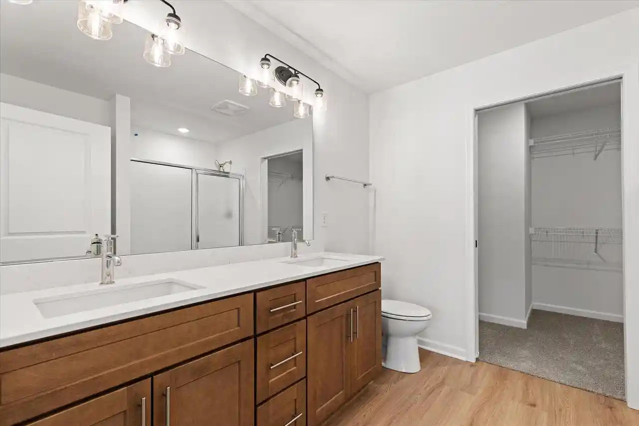 3rd image of 520 Hunter Oaks Blvd Blvd, Watertown, WI 53094