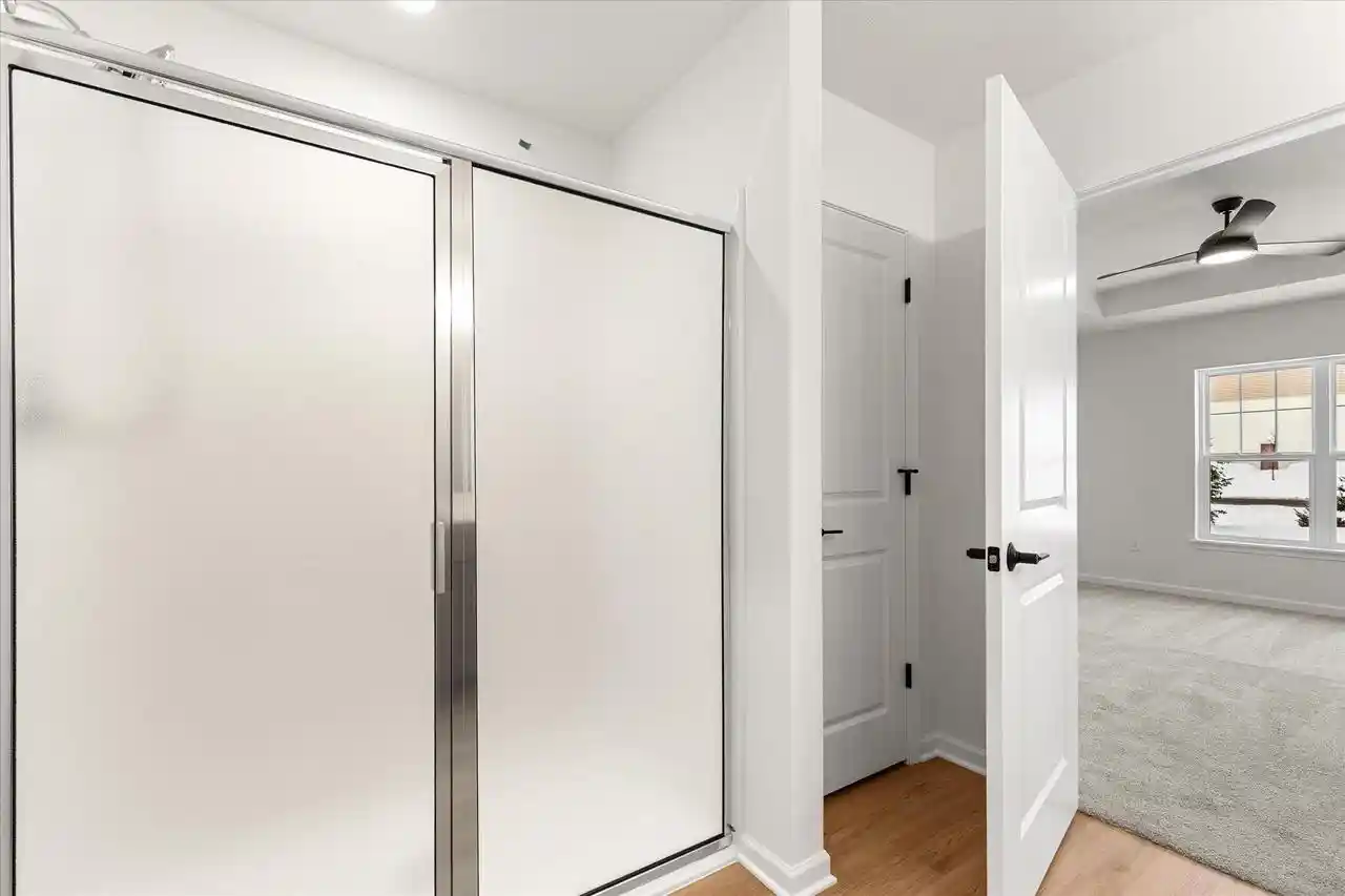 4th image of 520 Hunter Oaks Blvd Blvd, Watertown, WI 53094