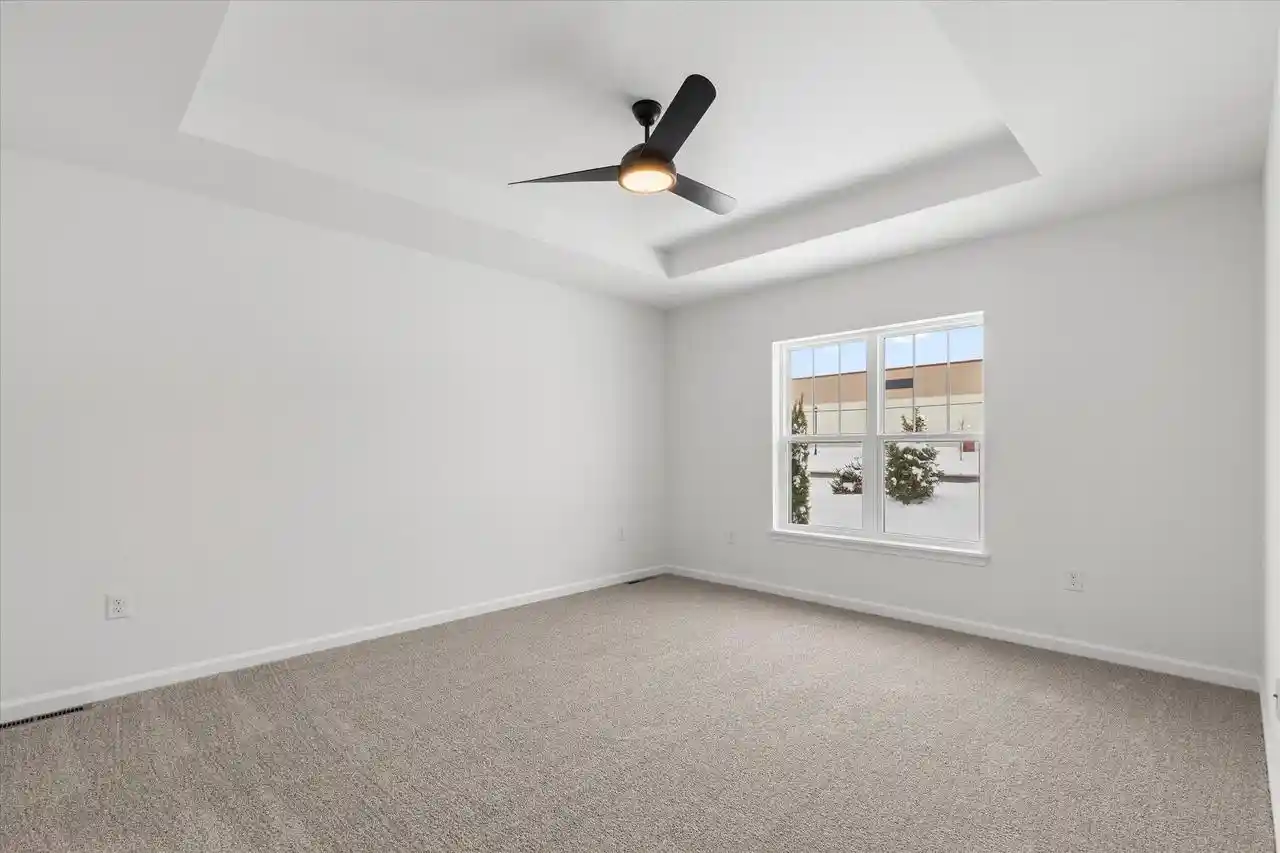 2nd image of 516 Hunter Oaks Blvd Blvd, Watertown, WI 53094