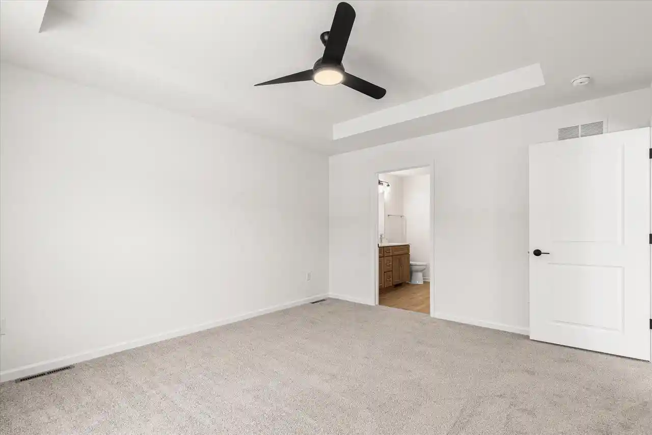 3rd image of 512 Hunter Oaks Blvd Blvd, Watertown, WI 53094