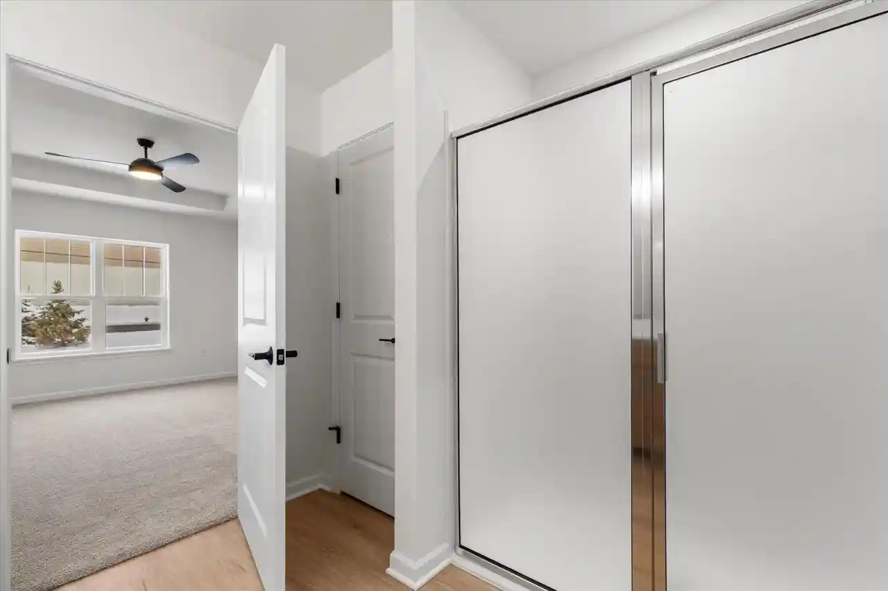 Photo 4 of Condo for sale at 508 Hunter Oaks Boulevard Boulevard #902, Watertown, WI 53094 | MLS# 1959482 | Listing updated on 2026-10-09