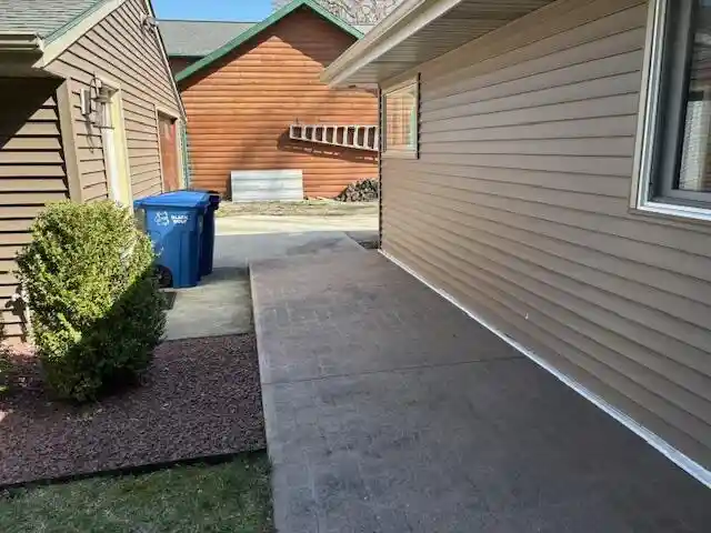 Homes for sale in Oshkosh, WI | 6770 Lee Harbor Lane Lane, Oshkosh, WI 54902 | MLS# 1959570