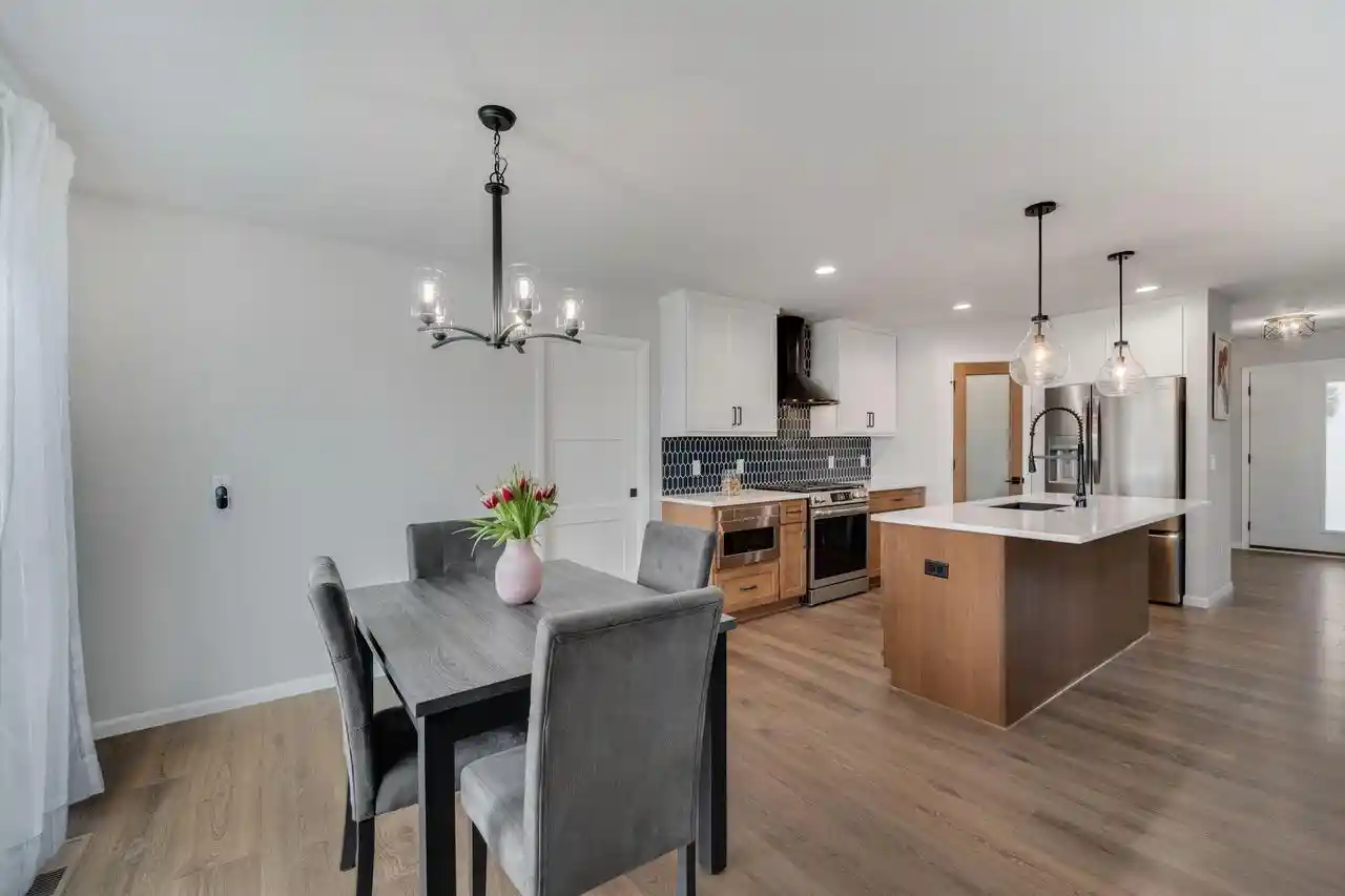 4th image of N53W19853 Kingair Dr Dr, Menomonee Falls, WI 53051 | MLS# 1959621