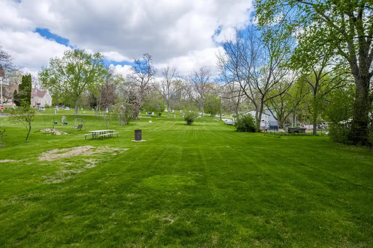3rd image of 317 W Capitol Dr Dr #LOT 11, Hartland, WI 53029 | MLS# 1959630