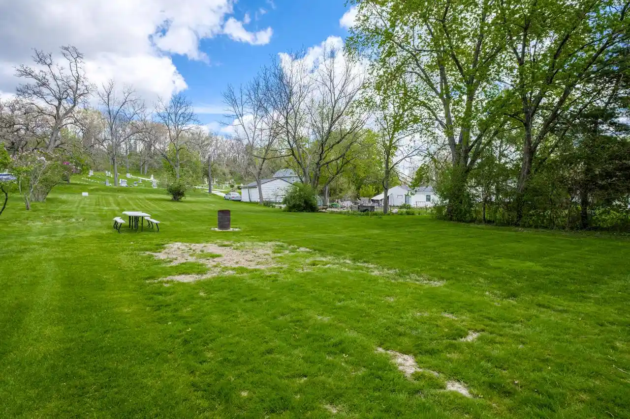 4th image of 317 W Capitol Dr Dr #LOT 11, Hartland, WI 53029 | MLS# 1959630