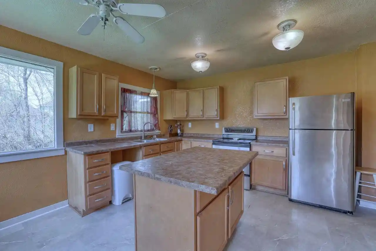 Homes for sale in Cedarburg, WI | 12125 Western Avenue Avenue, Cedarburg, WI 53012 | MLS# 1959642