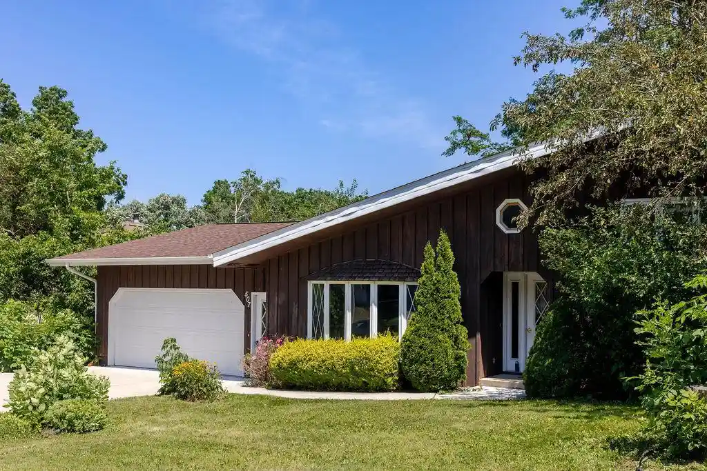 1st image of 507 Park View Dr Dr, Mount Horeb, WI 53572 | MLS# 2021718