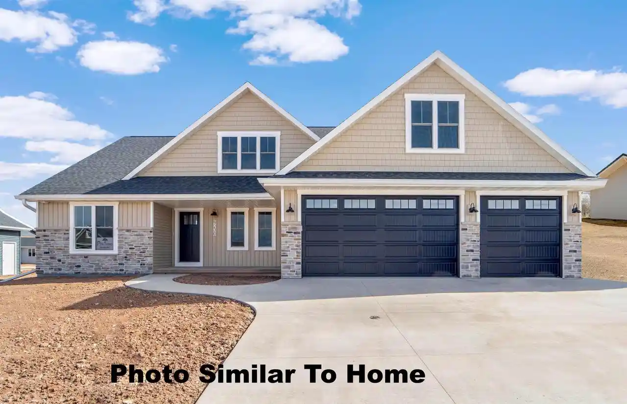 Homes for sale in Menasha, WI | N8871 Killarney Way Way, Menasha, WI 54952 | MLS# 50324340