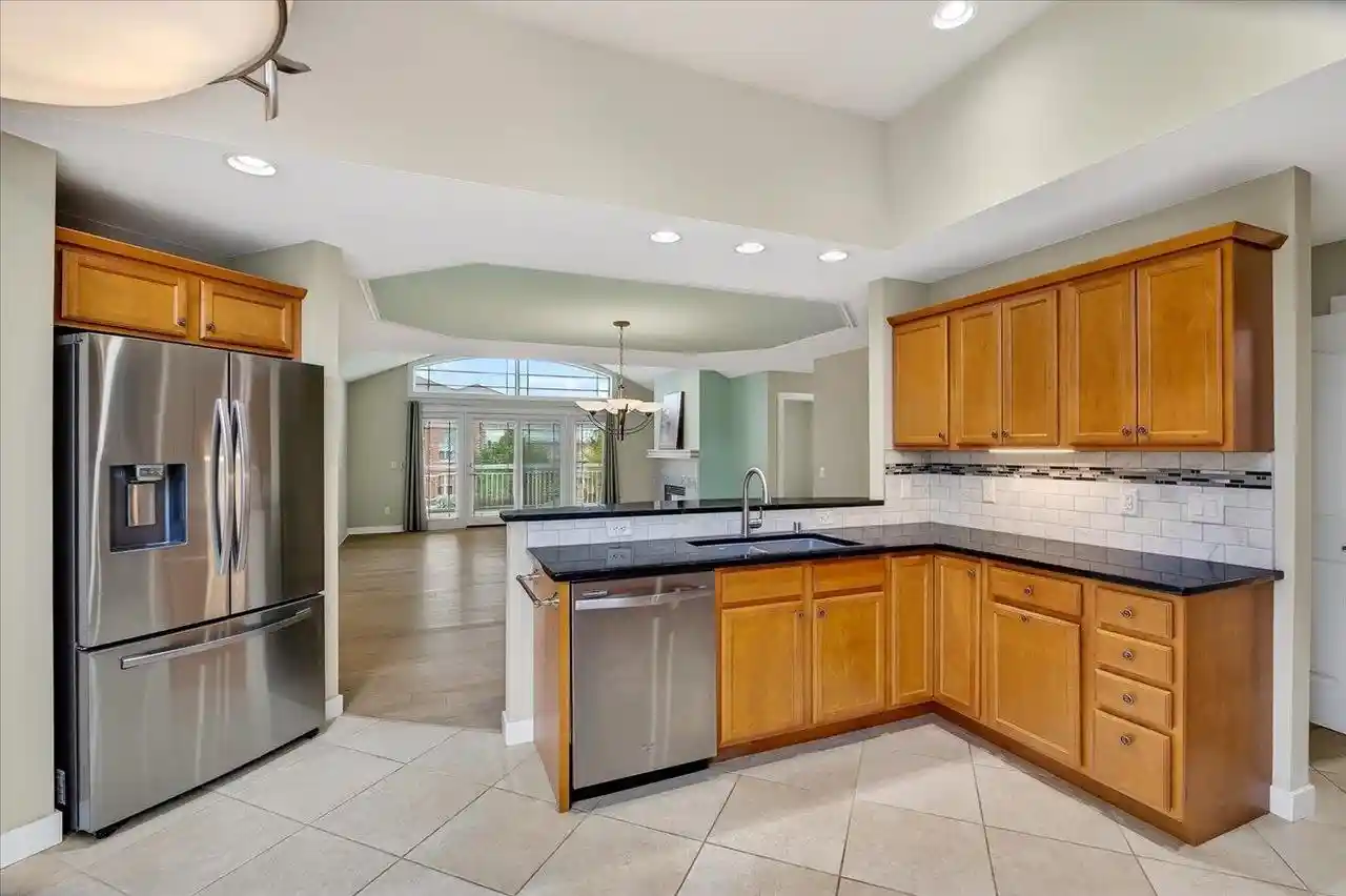 5th image of 1612 Dewberry Dr Dr, Madison, WI 53719 | MLS# 2021498