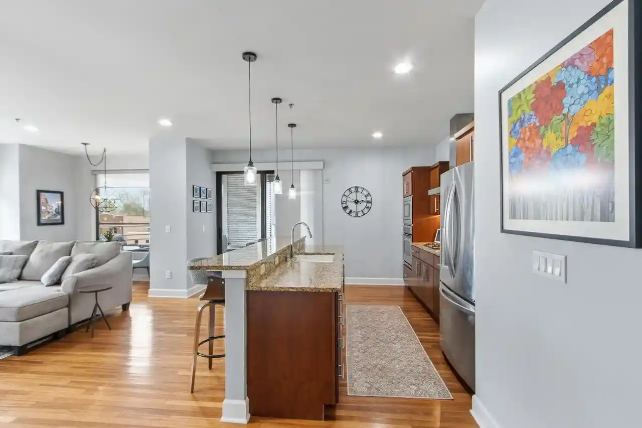 2nd image of 137 E Wilson St St, Madison, WI 53703
