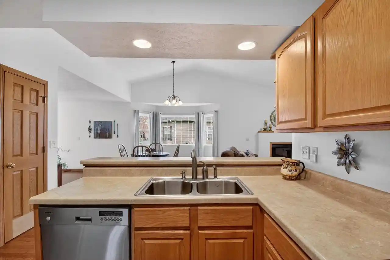 37th image of 2950 Grove Street Street, Beloit, WI 53511 | MLS# 2021765