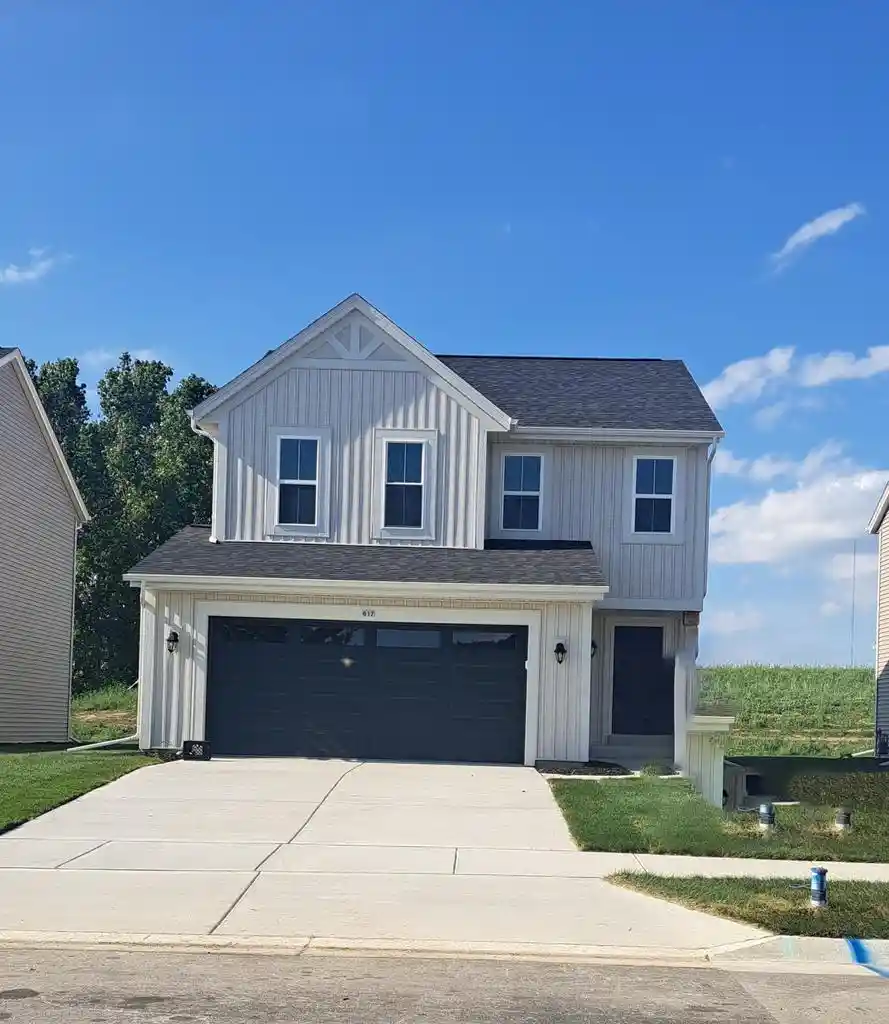 Homes for sale in Watertown, WI | 617 Belmont Dr Dr, Watertown, WI 53094 | MLS# 1959794