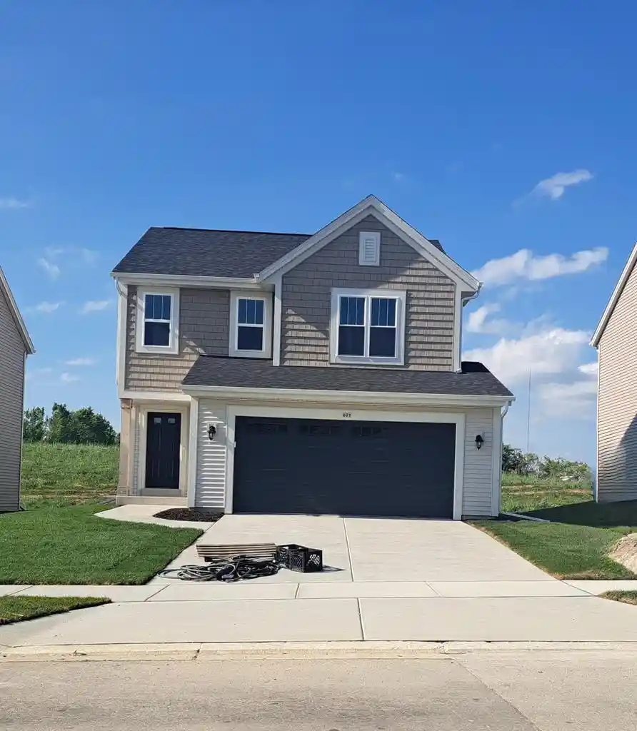 Homes for sale in Watertown, WI | 621 Belmont Dr Dr, Watertown, WI 53094 | MLS# 1959793