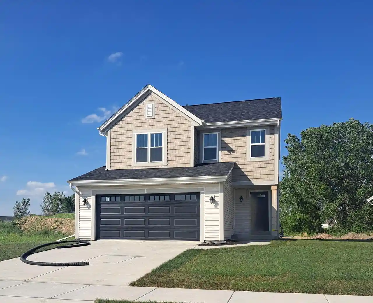 Homes for sale in Watertown, WI | 609 Belmont Dr Dr, Watertown, WI 53094 | MLS# 1959790