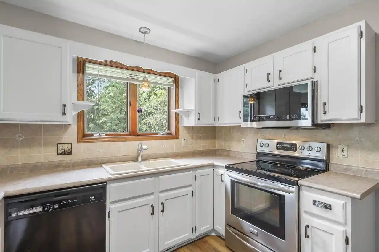 4th image of 550 Harper Dr Dr, Verona, WI 53593 | MLS# 2021815