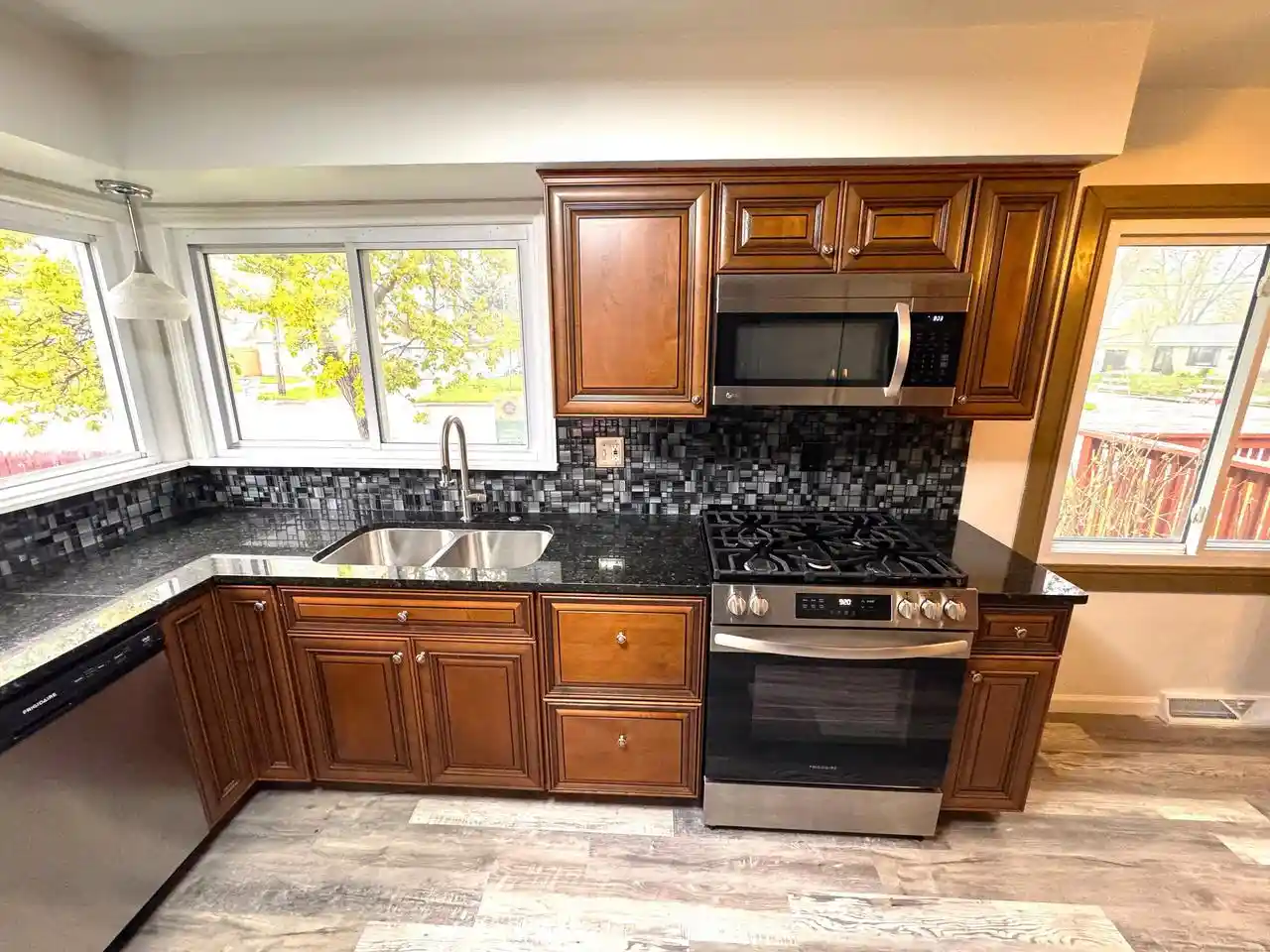 Homes for sale in Milwaukee, WI | 205 W Morgan Avenue Avenue, Milwaukee, WI 53207 | MLS# 1959850