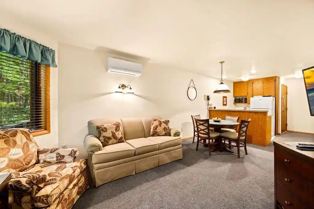 2nd image of 4940 N Landmark Cir Cir, Egg Harbor, WI 54209