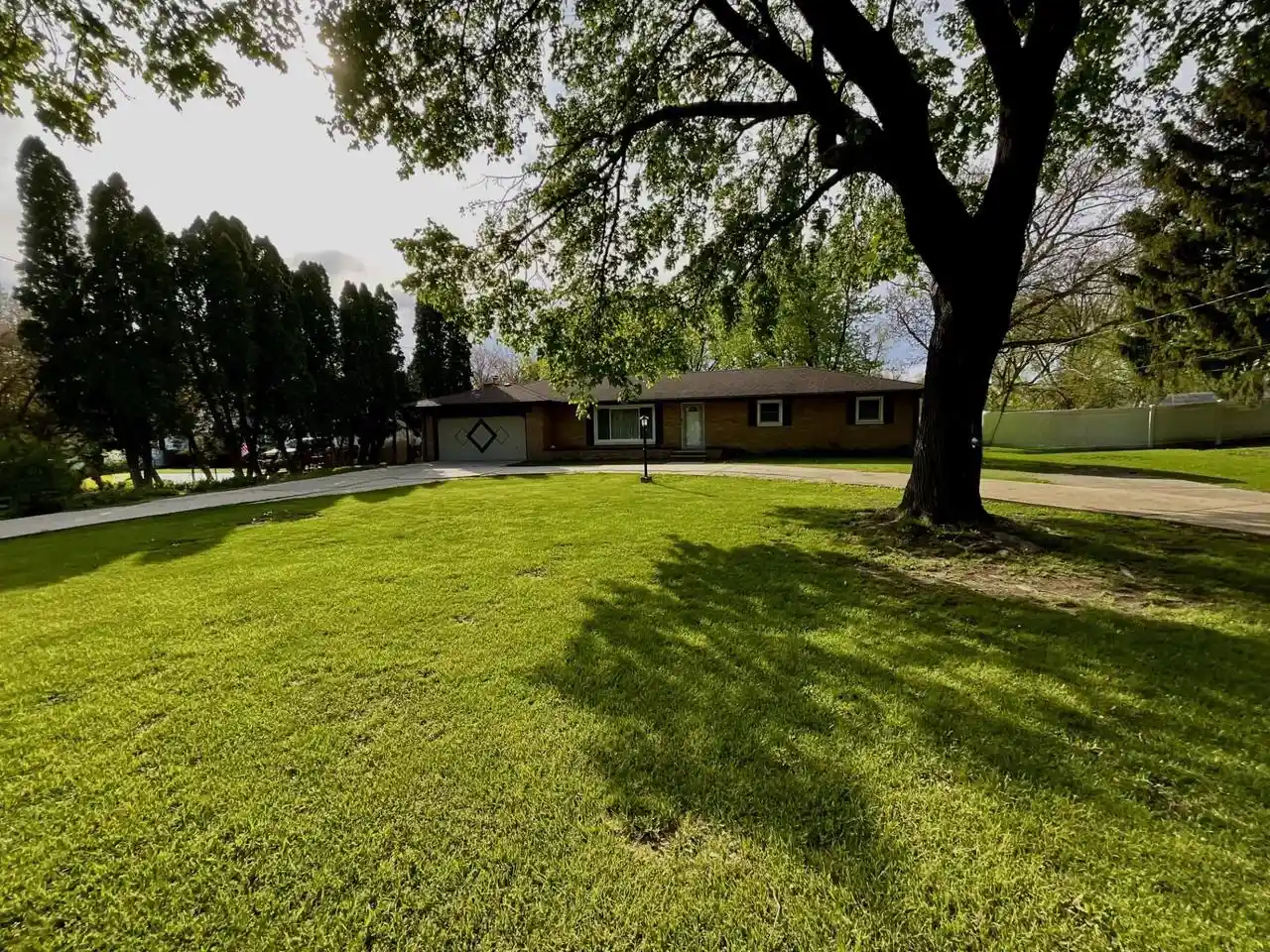 Homes for sale in Beloit, WI | 2443 Shopiere Road Road, Beloit, WI 53511 | MLS# 2021895